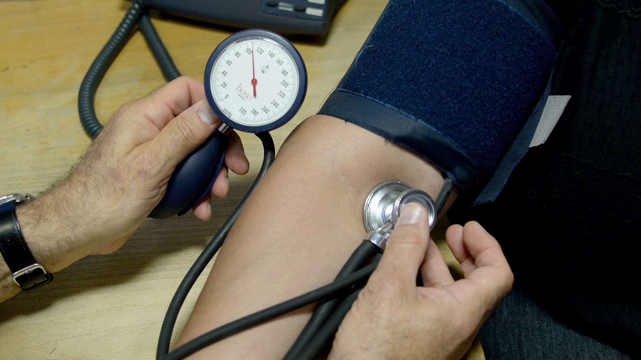 High blood pressure and cholesterol in early adulthood ...