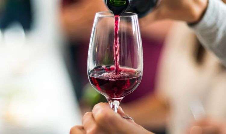 High blood pressure: Drink red wine to lower bp new study ...