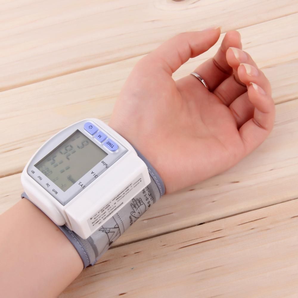 How To Take Blood Pressure On Wrist With Fingers