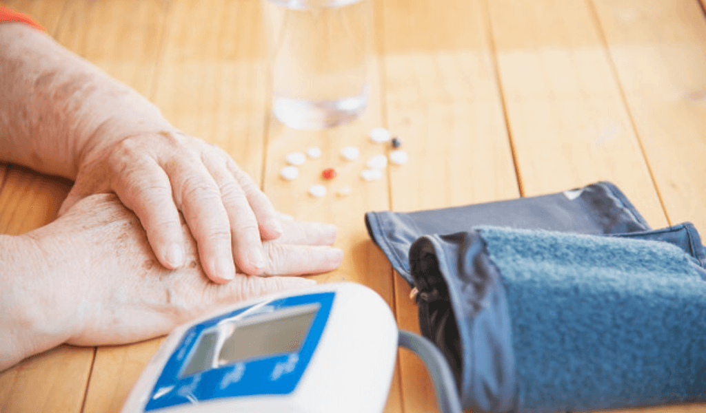 Hypotension/Low Blood Pressure: Symptoms and Causes